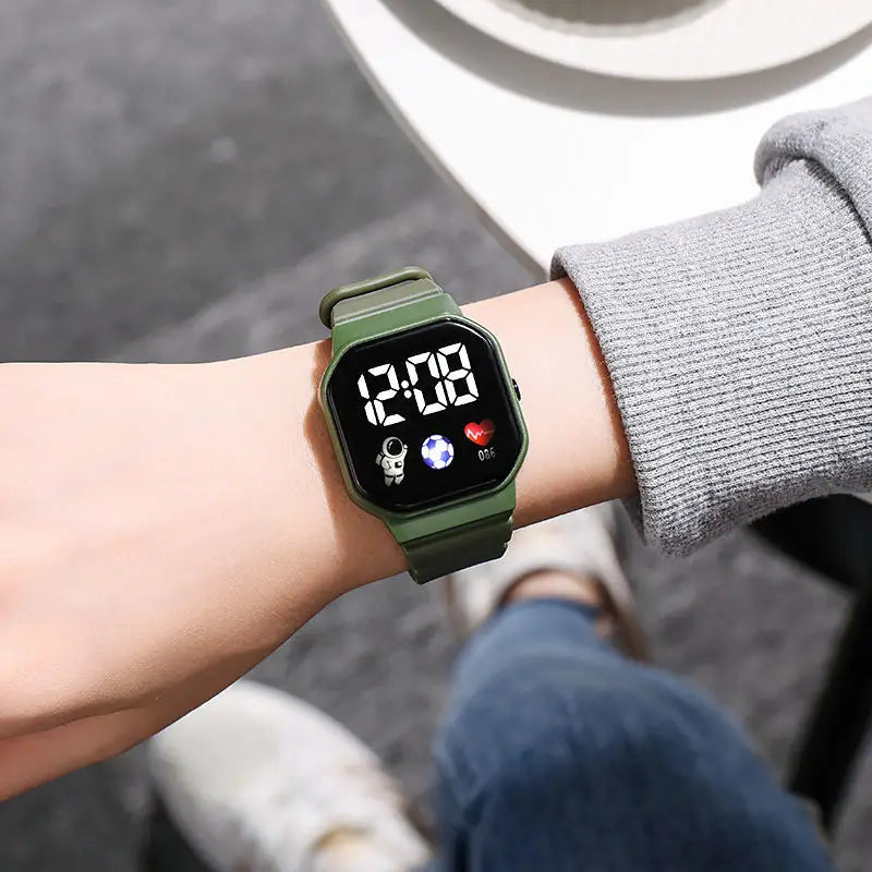 2025 LED Digital Watch For Kids Boys Sports Waterproof Watches Girls Silicone Digital Watch Casual Childrens Electronic Reloj