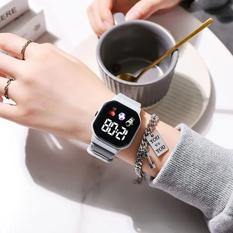 2025 LED Digital Watch For Kids Boys Sports Waterproof Watches Girls Silicone Digital Watch Casual Childrens Electronic Reloj