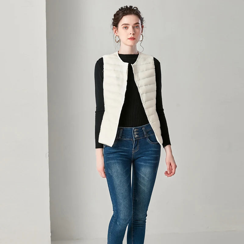New Causal Women White Duck Down Vest Ultra Light Vest Jacket Winter Weightless Round Collar Sleeveless Coat