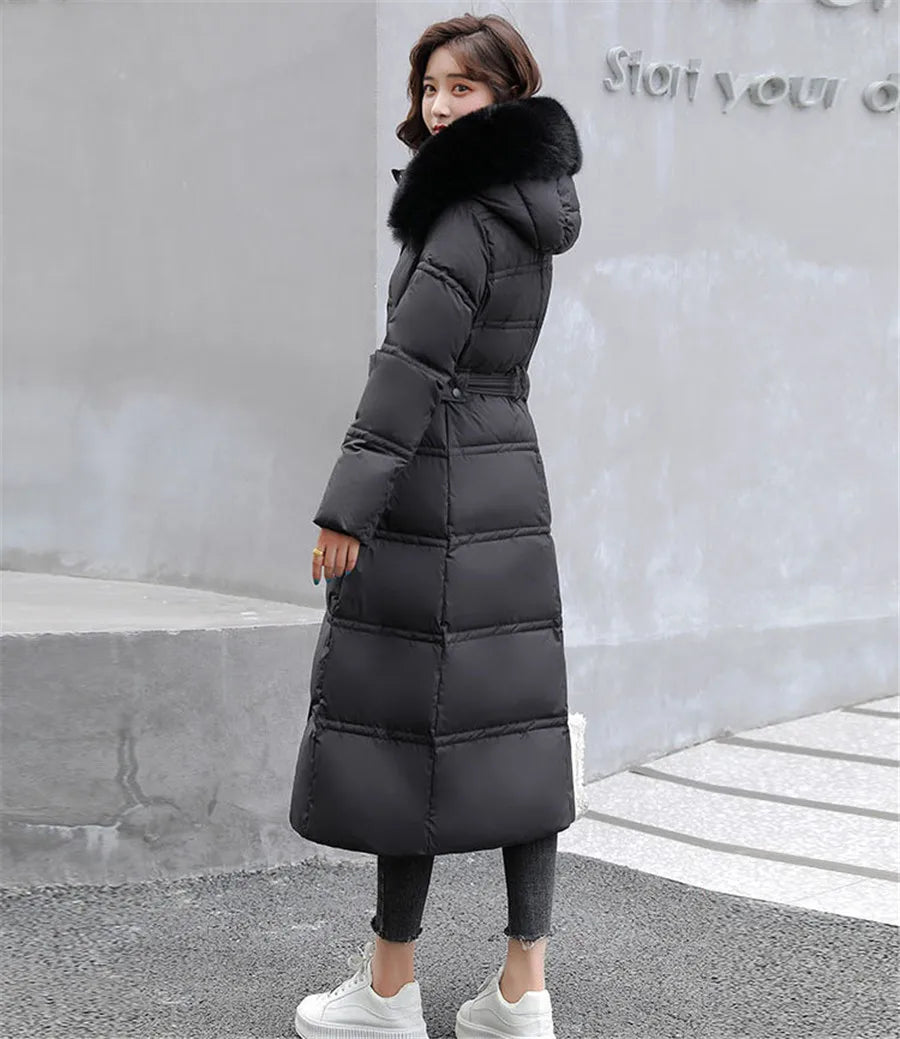 90% White Duck Down Thick Warmth Elegant Hooded Fur Collar Large Size Loose Female Coat 2025 New Women Winter Down Jacket OK1156