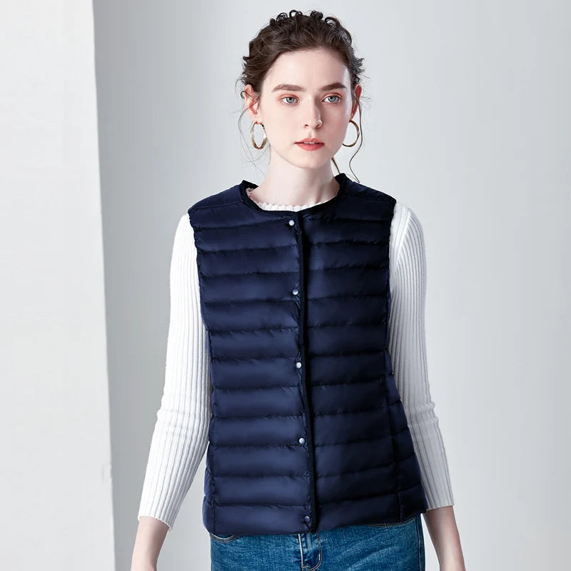 New Causal Women White Duck Down Vest Ultra Light Vest Jacket Winter Weightless Round Collar Sleeveless Coat