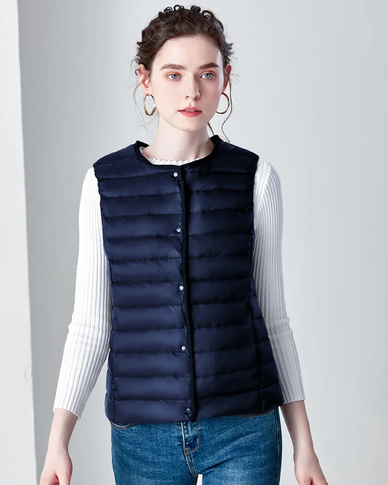 New Causal Women White Duck Down Vest Ultra Light Vest Jacket Winter Weightless Round Collar Sleeveless Coat