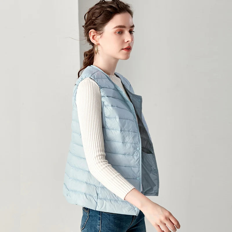 New Causal Women White Duck Down Vest Ultra Light Vest Jacket Winter Weightless Round Collar Sleeveless Coat