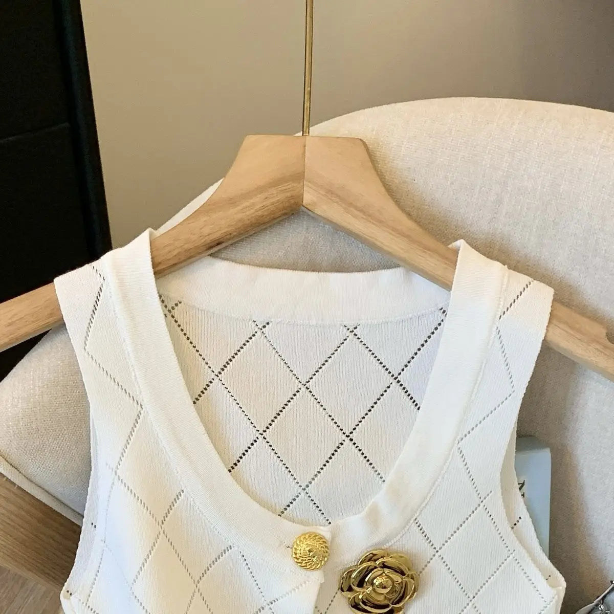 Women Clothes Stylish Vintage Elegant Luxury Chic Hollow Button Knitted Vest Summer V Neck Sleeveless Black White Slim Tank Tops