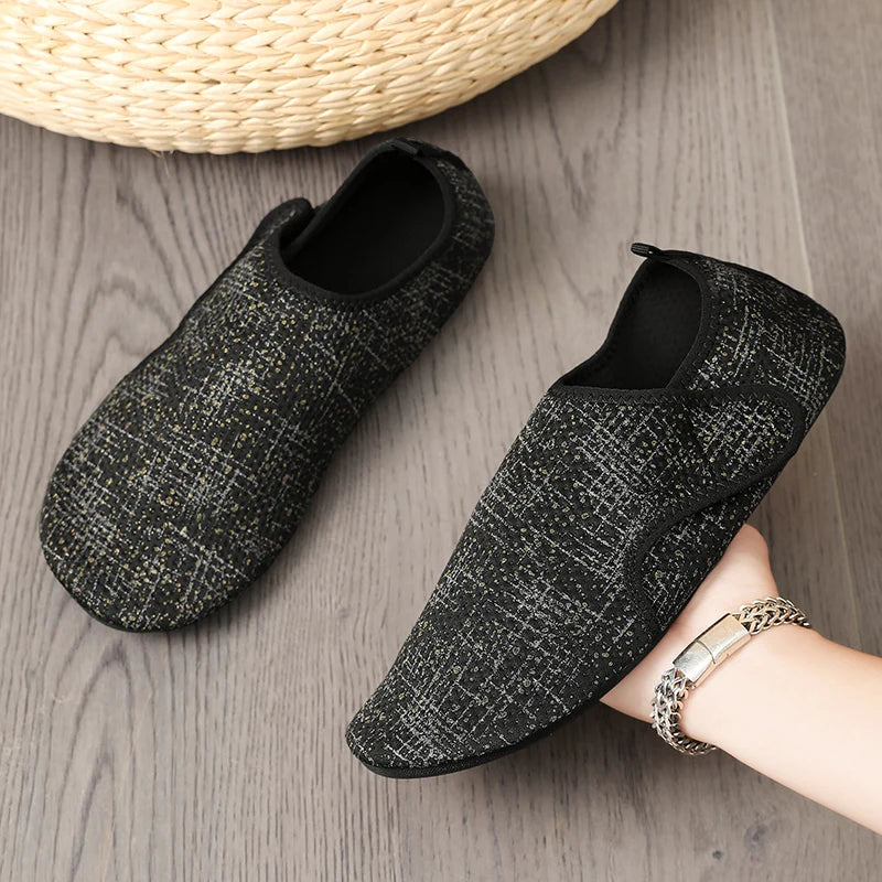 2025 Couple Non-Slips Slippers With Heels Casual Indoor Flats Slides Bedroom Shoes Male Soft Sole Home Shoes For Women and Men