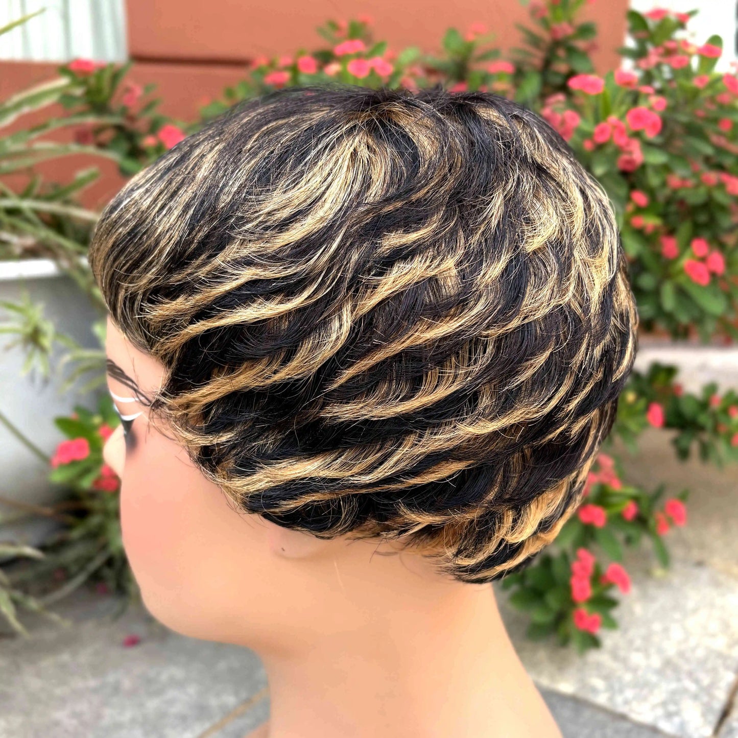 Short Full Machine Made Highlight Pixie Cut Wigs Human Hair Wigs  Colored Bob Wig Brazilian Remy Hair Wigs for Black Women