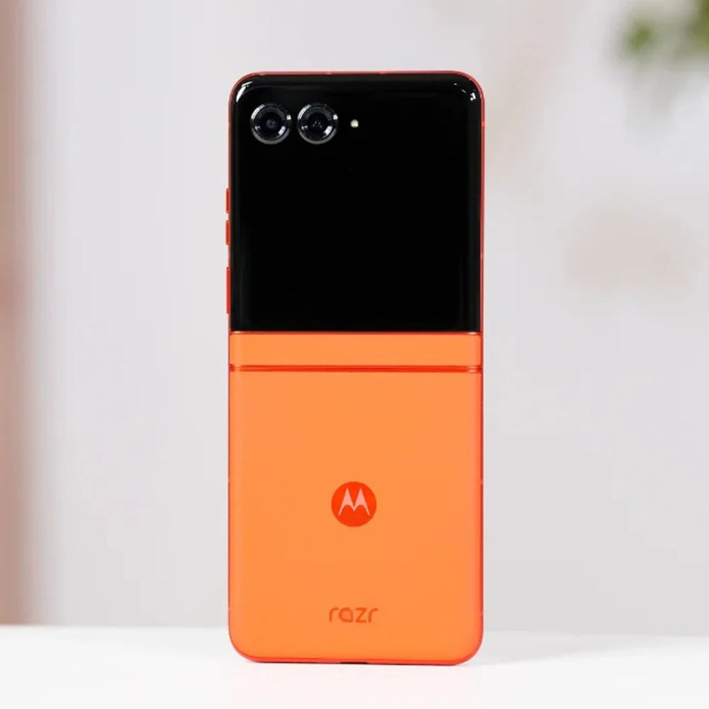 Global ROM Motorola Moto razr 50 Folded Screen Phone Main 6.9 inch FHD+ pOLED Secondary screen 3.6 inch MTK Dimensity 7300X 50MP