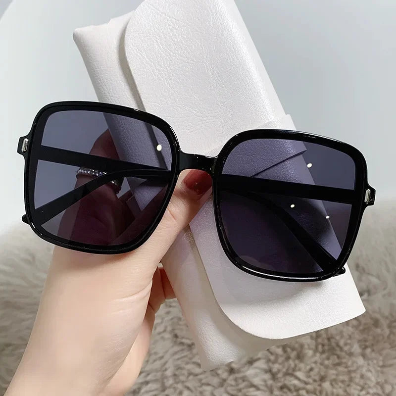 Men Women Oversized Sun Glasses Fashion Style Gradient Color Sunglasses Unisex Retro Square Frame Travel Goggle Shades Eyewear