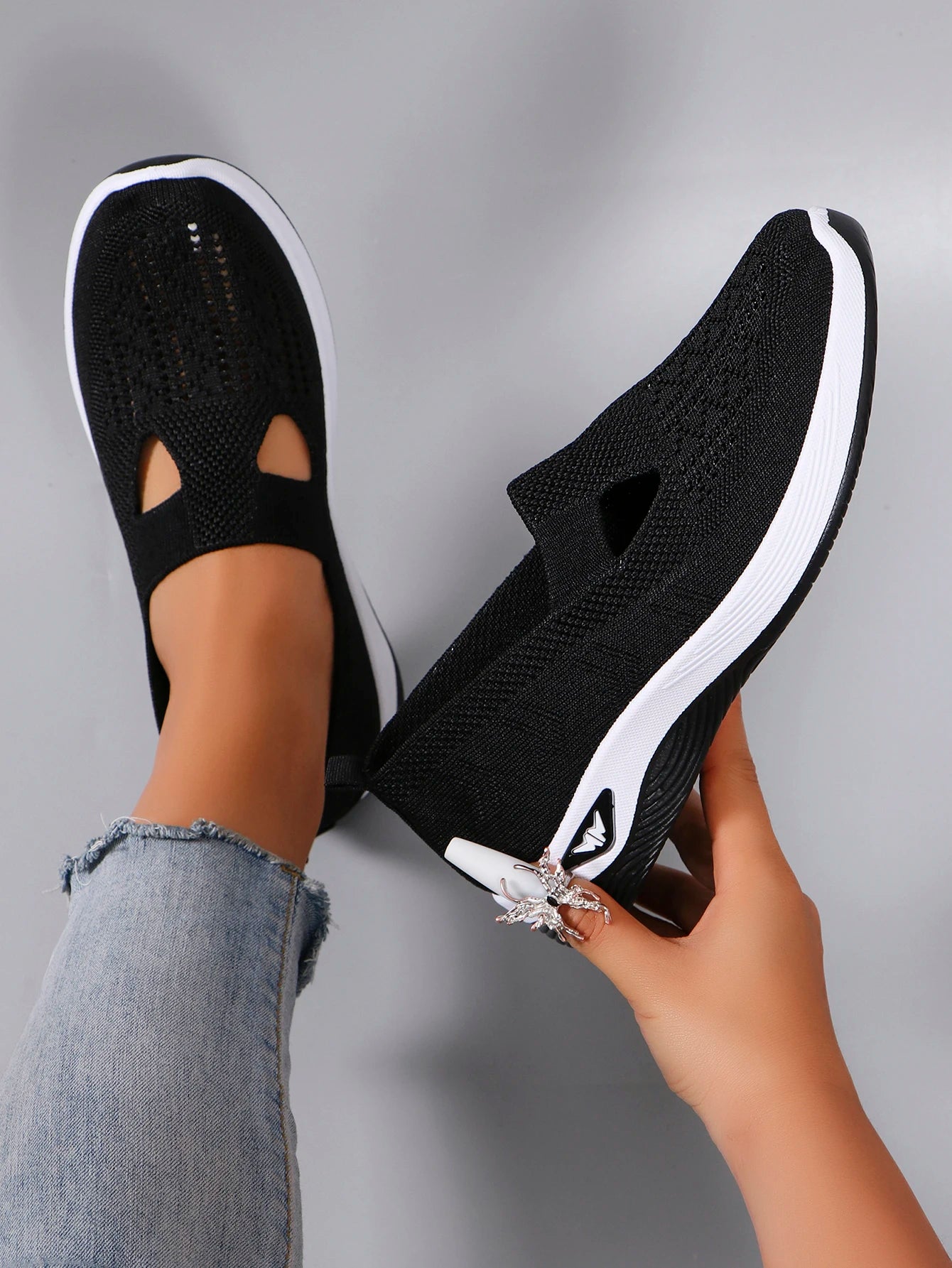 Spring new women's sports shoes, fashionable, breathable, lightweight, non-slip, wear-resistant, casual sports shoes, flat shoes