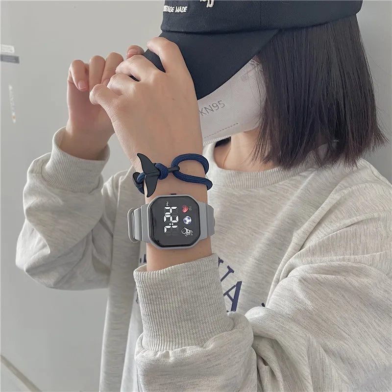2025 LED Digital Watch For Kids Boys Sports Waterproof Watches Girls Silicone Digital Watch Casual Childrens Electronic Reloj