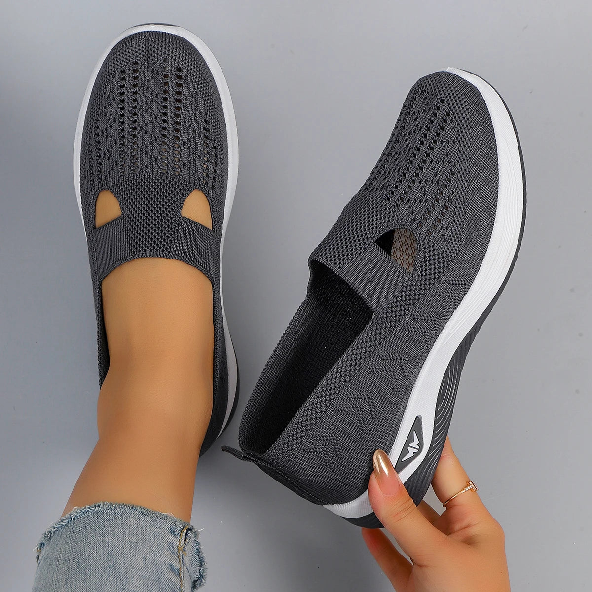 Spring new women's sports shoes, fashionable, breathable, lightweight, non-slip, wear-resistant, casual sports shoes, flat shoes