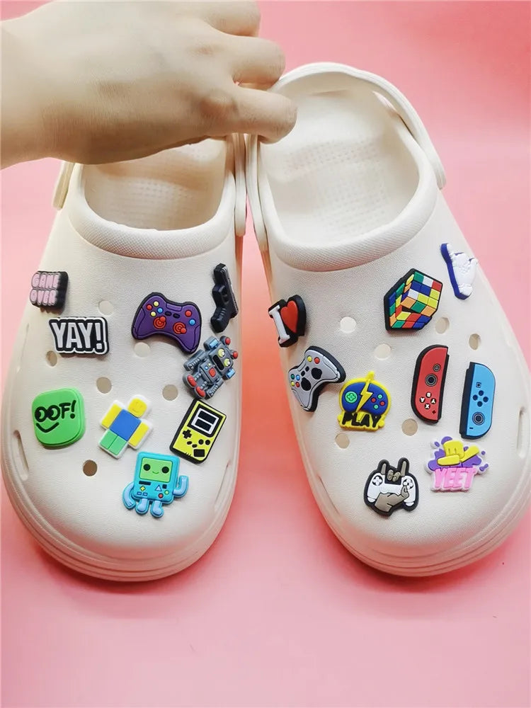 Game Style Shoe Charms Decorations Funny Pattern Buckle Accessories Clogs Charm Ornaments Adult Children Halloween Party Gifts