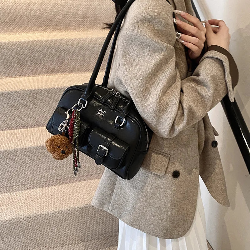 Women's bag, fashionable beige pillow bag, women's new trend this year, urban simple and versatile commuting shoulder bag, large
