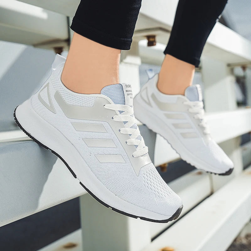 Shoes Men's 2025 Spring New Lightweight Non-slip Fashion Trend All-match Casual Soft Bottom Shock Absorption Running Sports