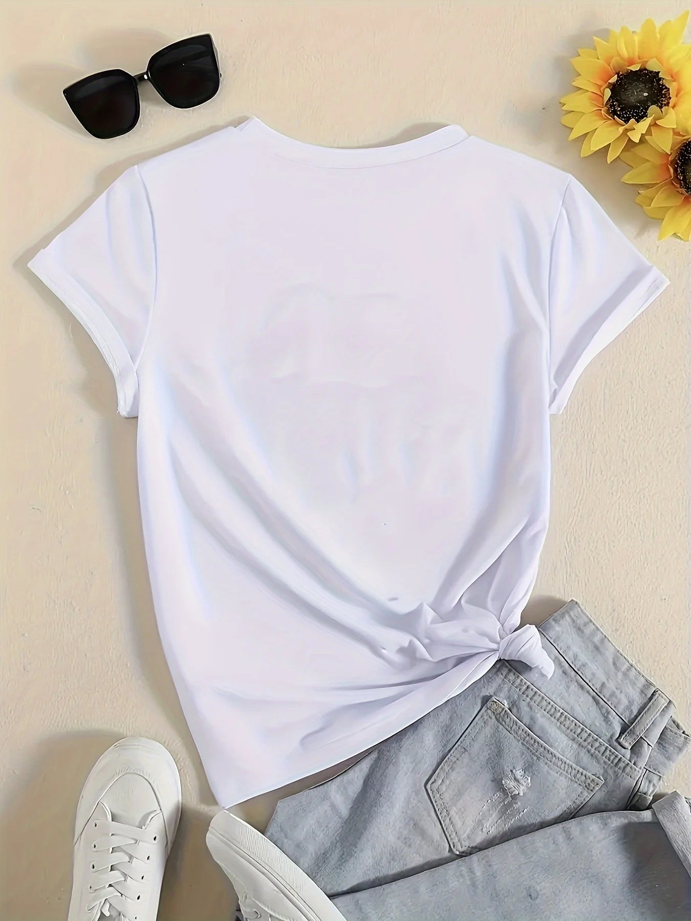 Women's Paris Print Crew Neck T-Shirt - Casual Loose Fit Short Sleeve Top with Eiffel Tower & French Lettering Design