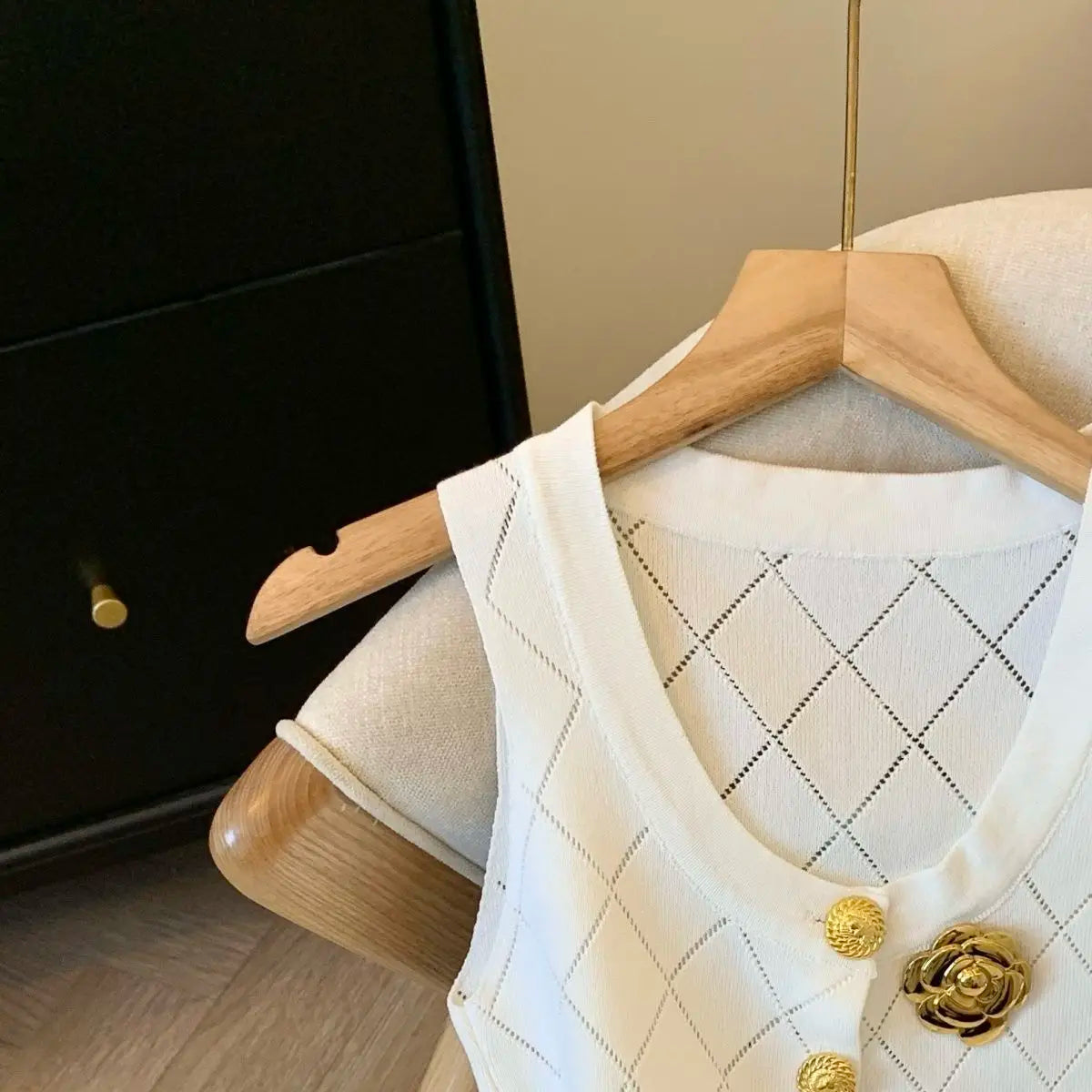 Women Clothes Stylish Vintage Elegant Luxury Chic Hollow Button Knitted Vest Summer V Neck Sleeveless Black White Slim Tank Tops