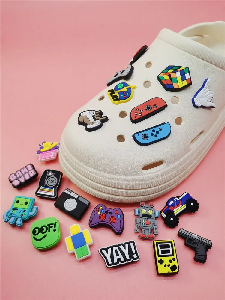 Game Style Shoe Charms Decorations Funny Pattern Buckle Accessories Clogs Charm Ornaments Adult Children Halloween Party Gifts