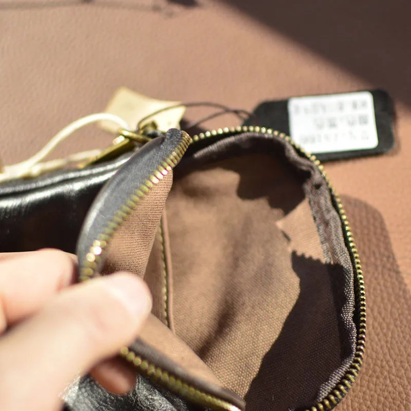 AETOO Japanese small shoulder bag male mini crossbody bag genuine fashion brand men's casual cowhide bag male leather mobile pho