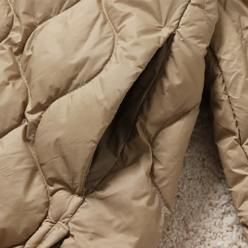 Autumn and Winter New Women's Lightweight Down Jacket Fashion Warm Windproof Slim White Duck Down Hooded Mature Women's Jacket