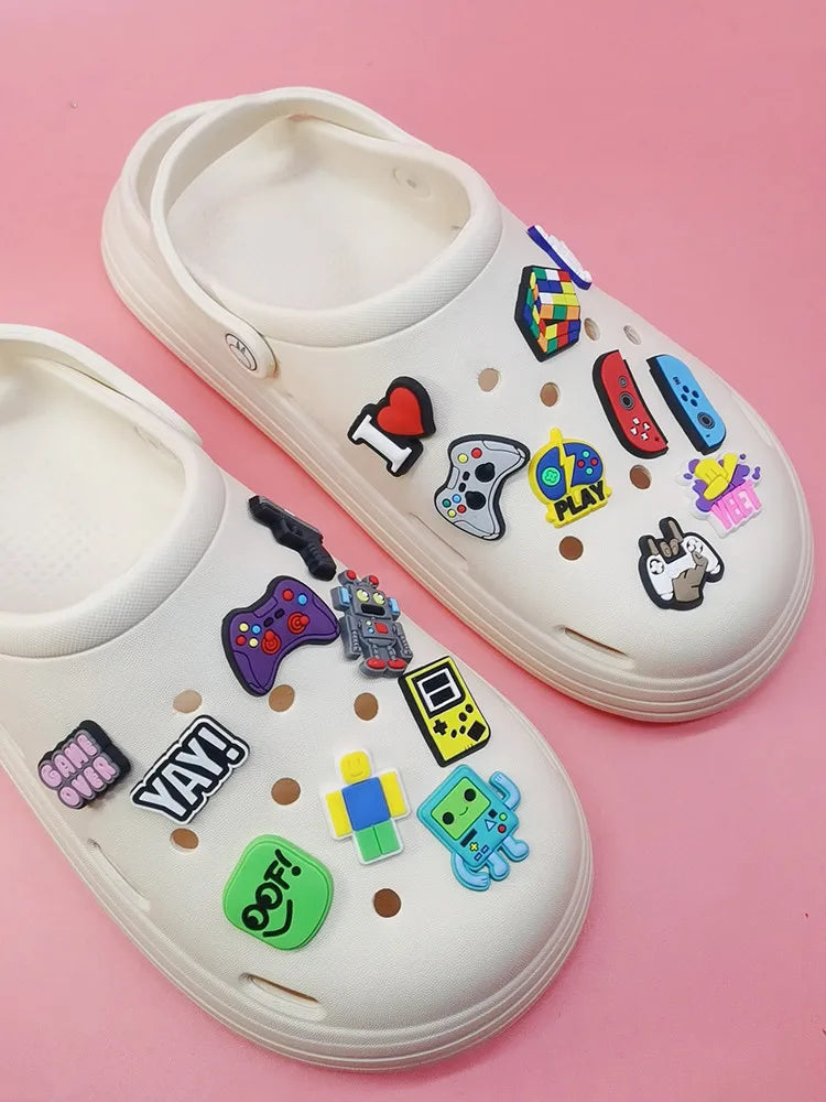 Game Style Shoe Charms Decorations Funny Pattern Buckle Accessories Clogs Charm Ornaments Adult Children Halloween Party Gifts