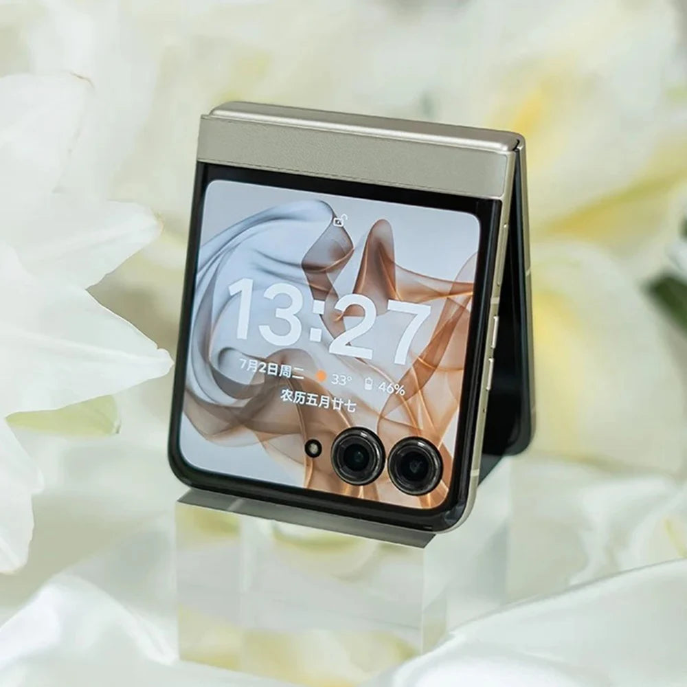 Global ROM Motorola Moto razr 50 Folded Screen Phone Main 6.9 inch FHD+ pOLED Secondary screen 3.6 inch MTK Dimensity 7300X 50MP