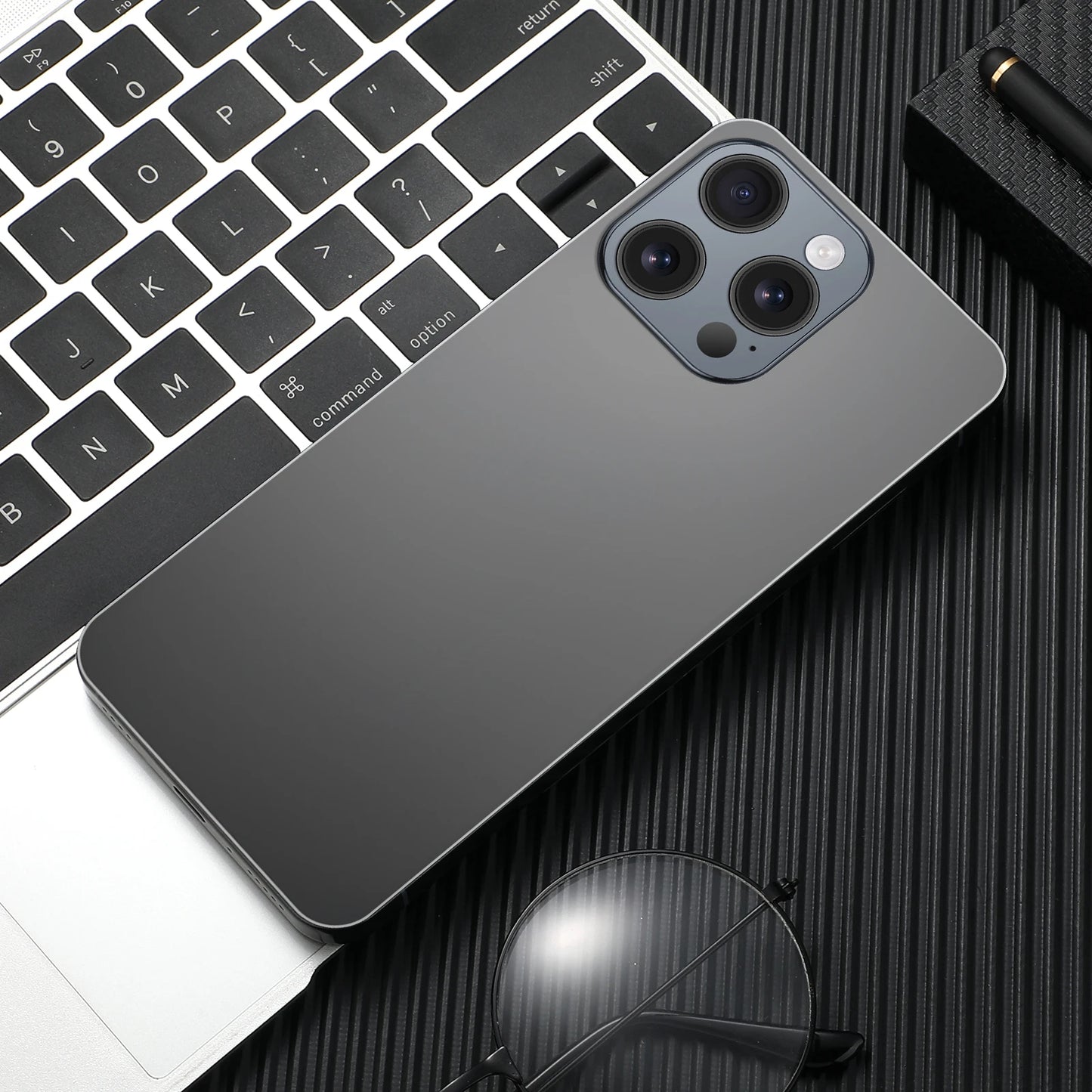 7.3" Display Phone Case Designed for Snapdragon 8 Gen 3 Performance 8000mAh Battery Life