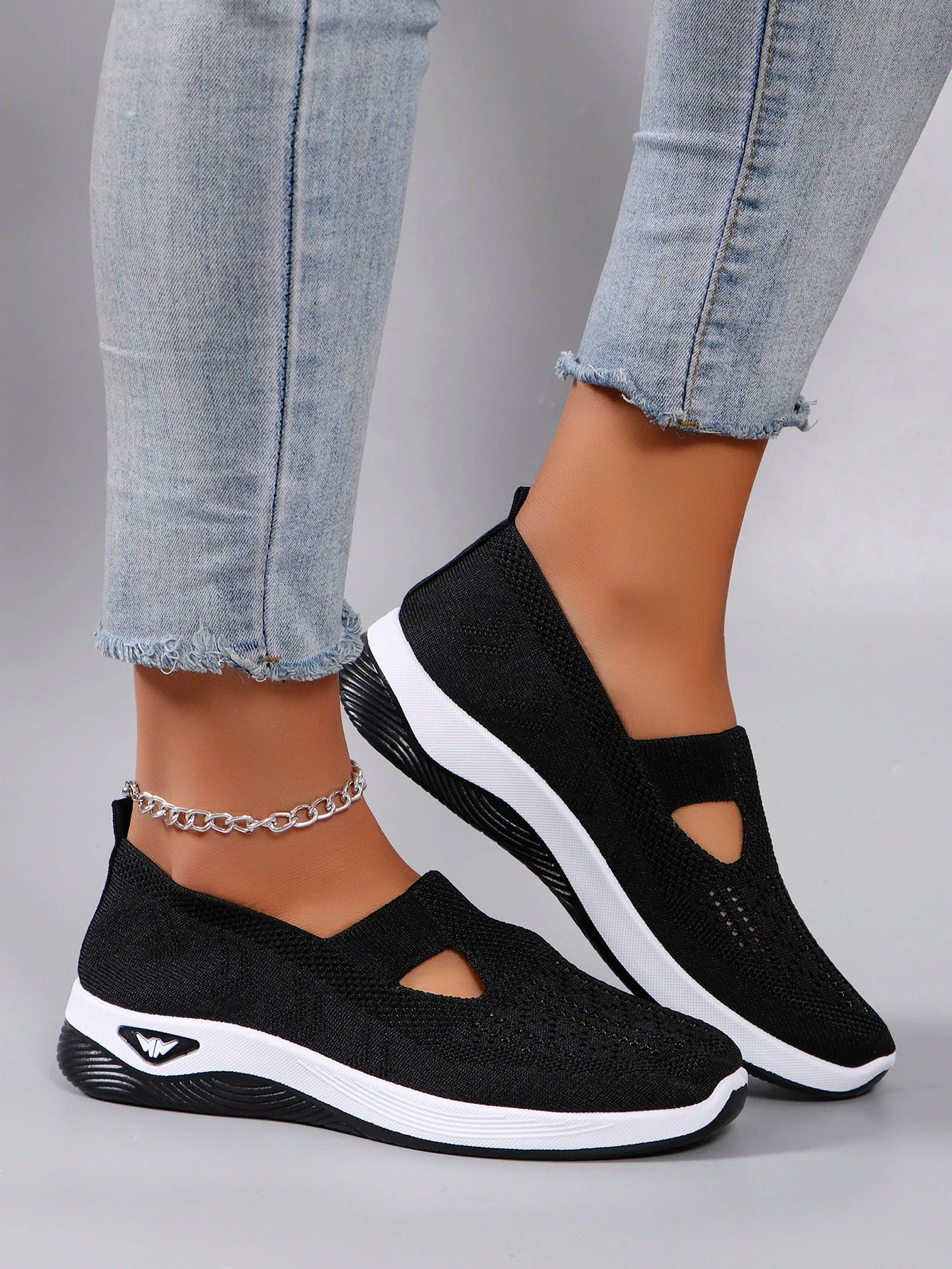 Spring new women's sports shoes, fashionable, breathable, lightweight, non-slip, wear-resistant, casual sports shoes, flat shoes