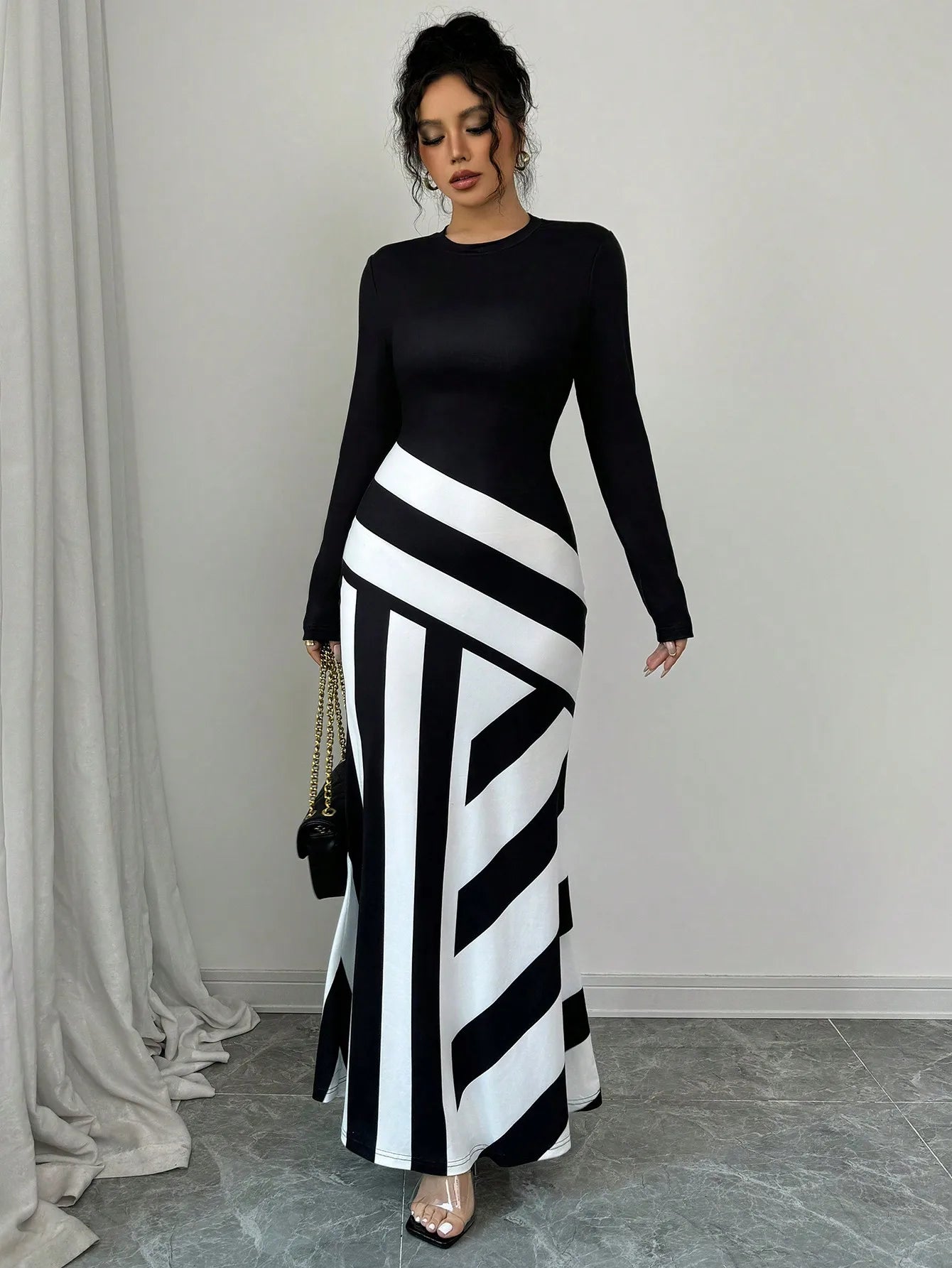 Sexy Women's Maxi Dresses New Autumn Streetwear Fashion Black White Patchwork Casual Slim Dress Elegant Knitted Dresses Clothing