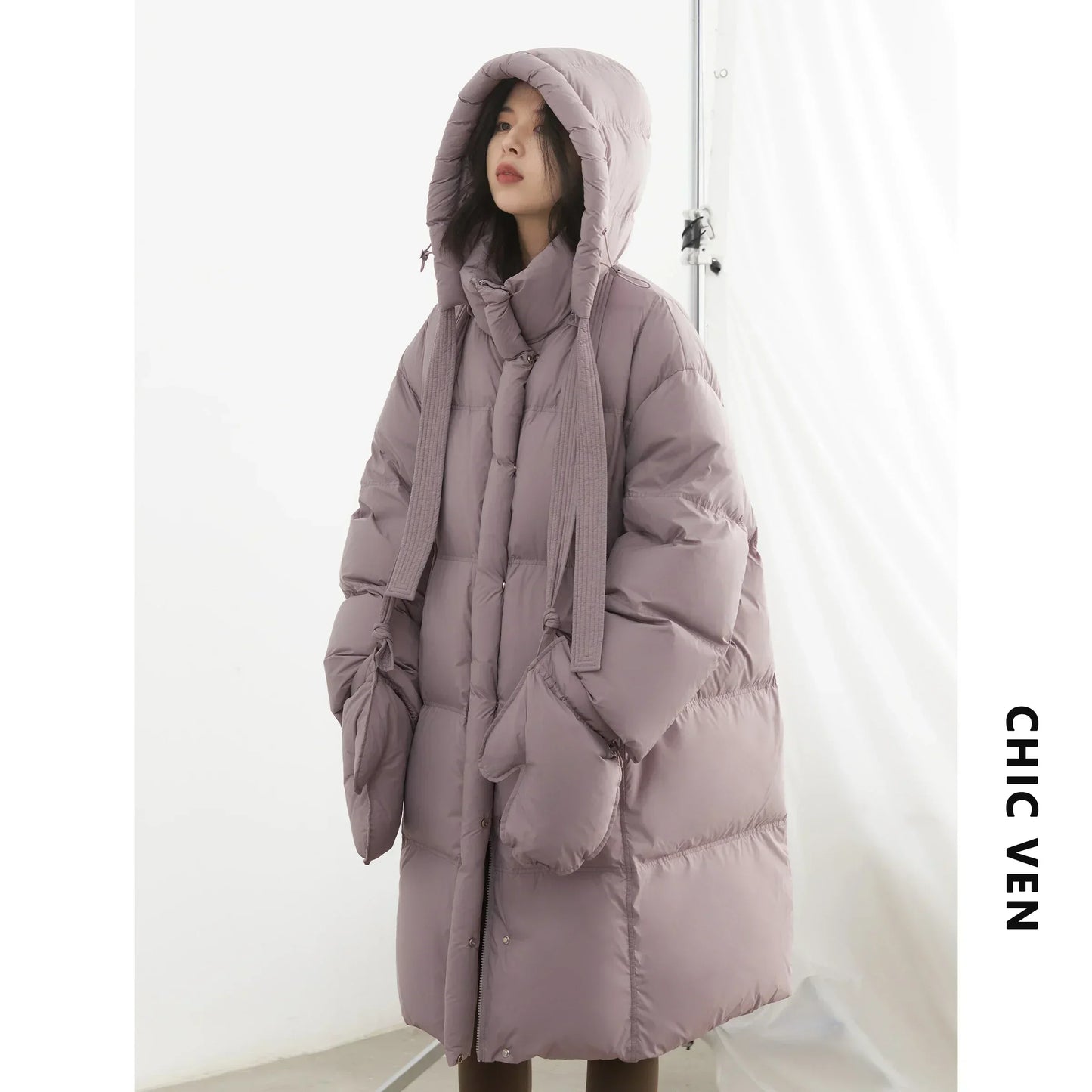 CHIC VEN New Women Down Coats Solid Loose Casual Hooded Down Jacket Female Soft 90 White Duck Down Coat Thick Autumn Winter 2024