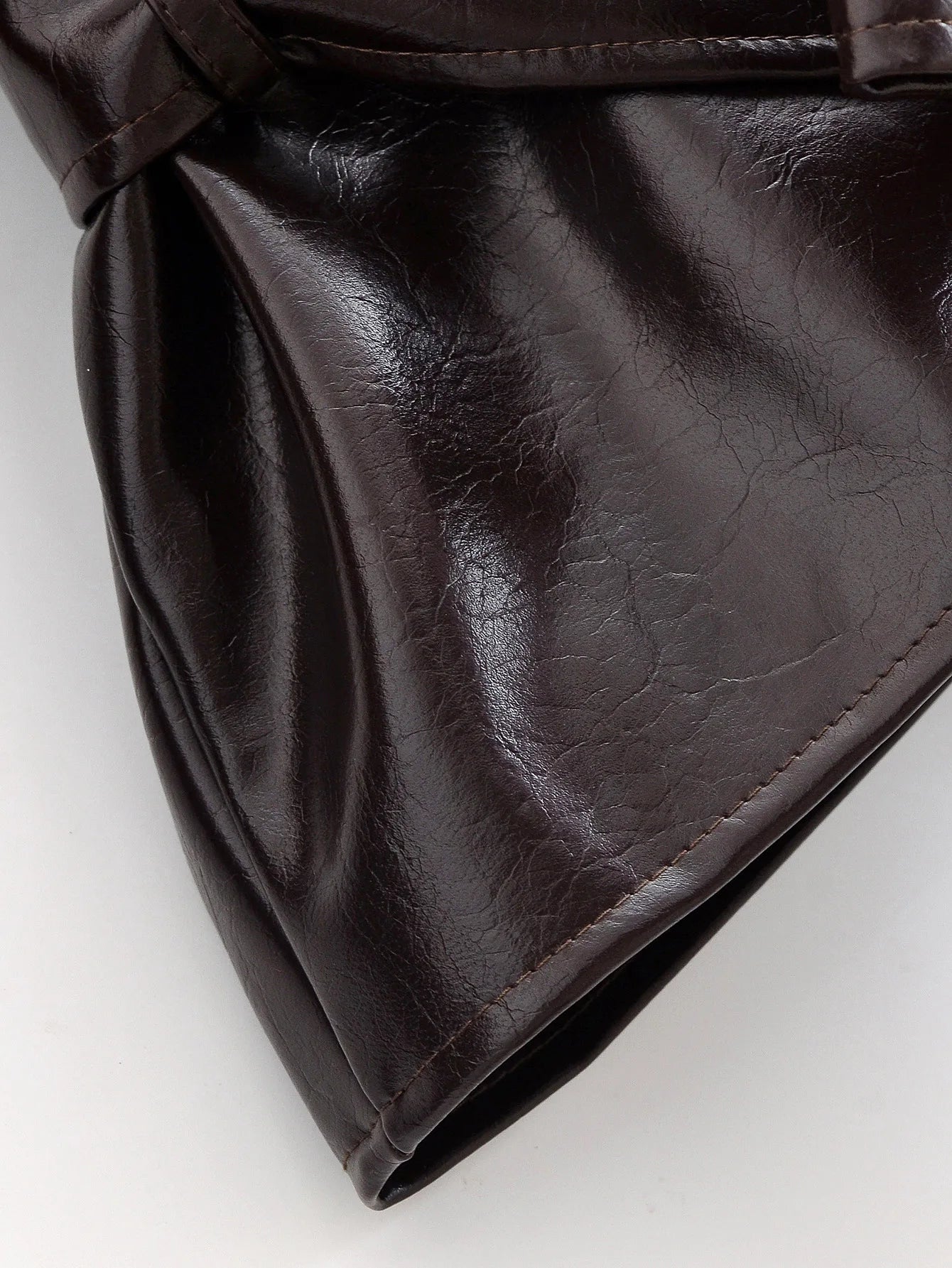 Women's clothing 2025 early autumn new fashionable simple temperament belt lapel imitation leather windbreaker