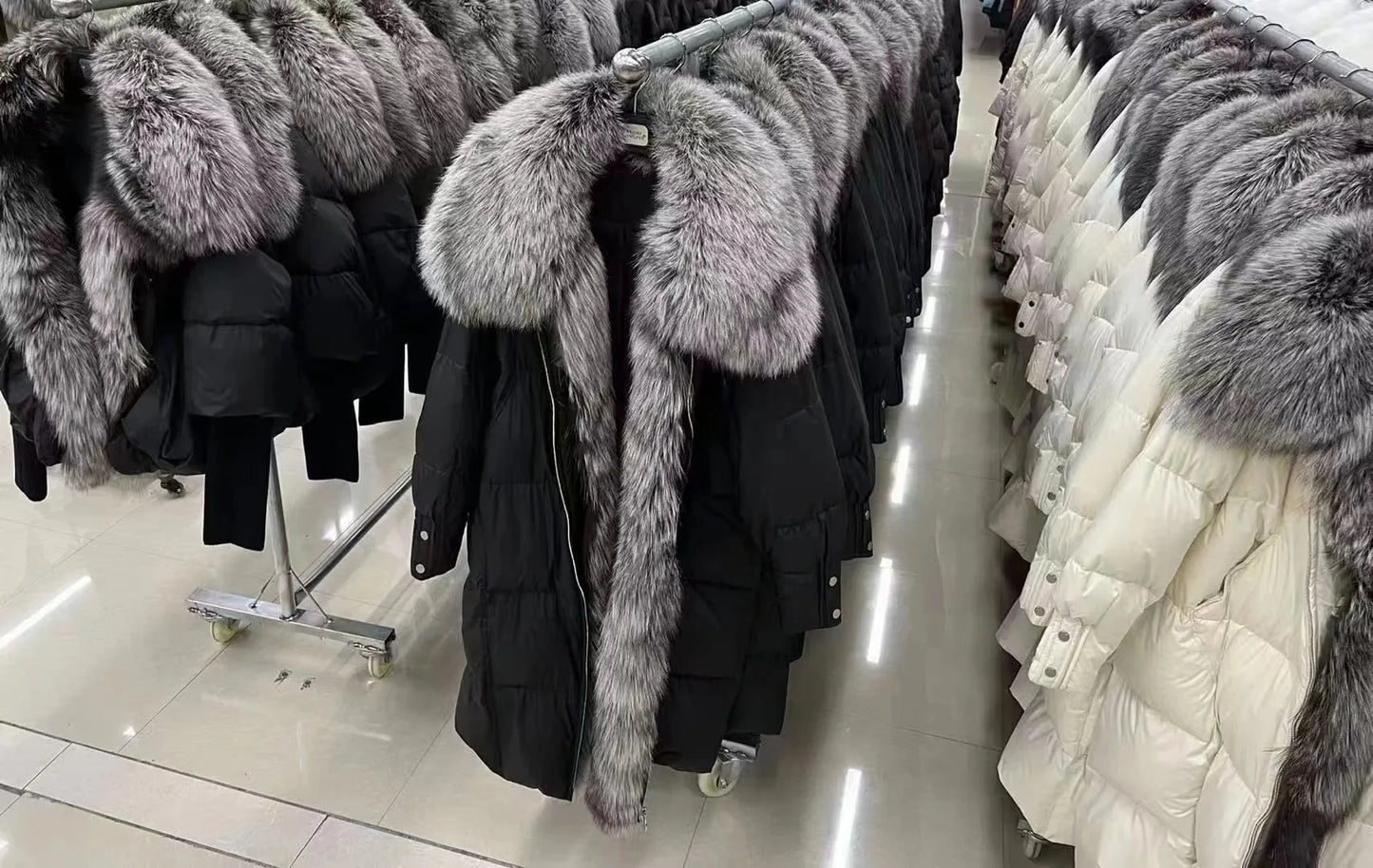 New Winter Coat Women Goose Down Jacket Long Thick Warm Oversized Real Fox Fur Collar Luxury Fashion Outerwear Streetwear