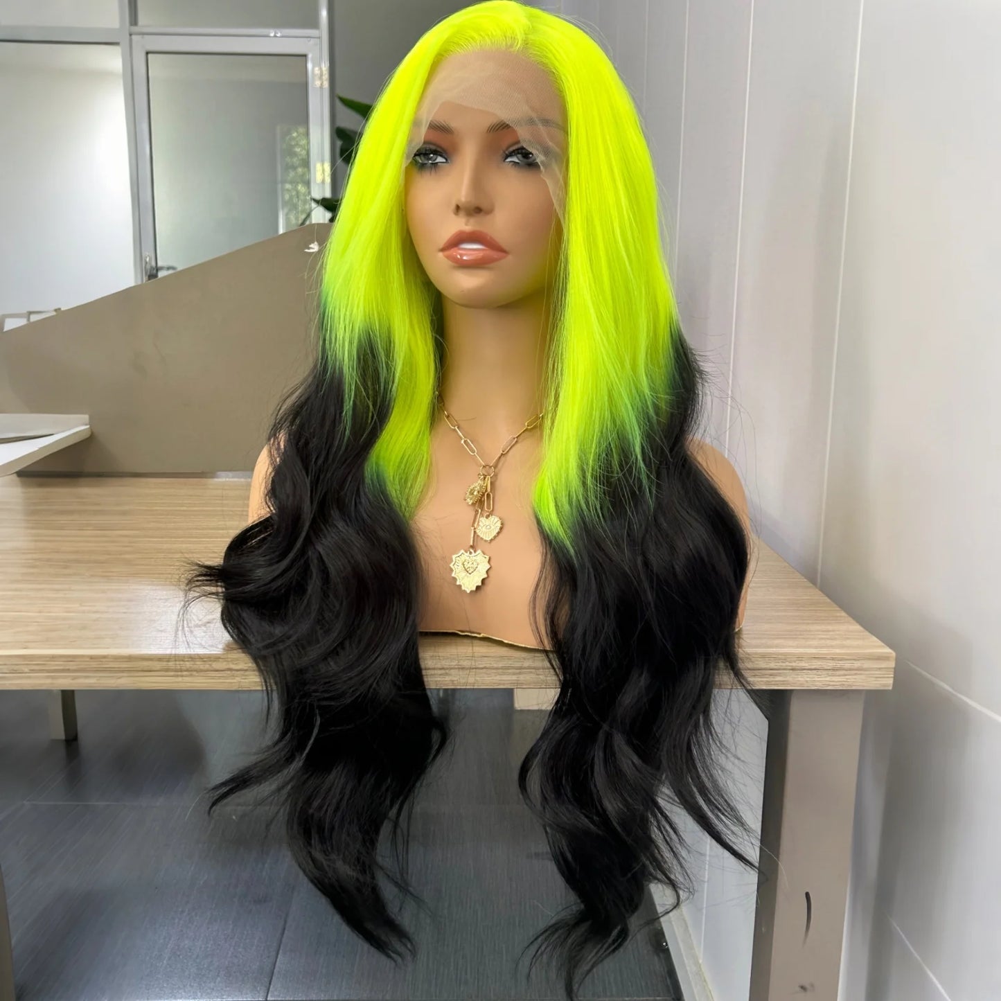 Long Wavy Body Wave Neon Green Black Ombre Wig Synthetic Free Part 13X4 Fluorescent Colored Wigs for Women Party Cosplay Costume