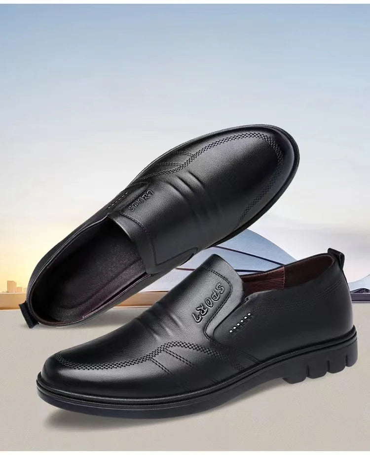 Men's leather shoes new black Soft bottom anti slip and breath shoes men's Business dress casual Zapatos luxury light flat