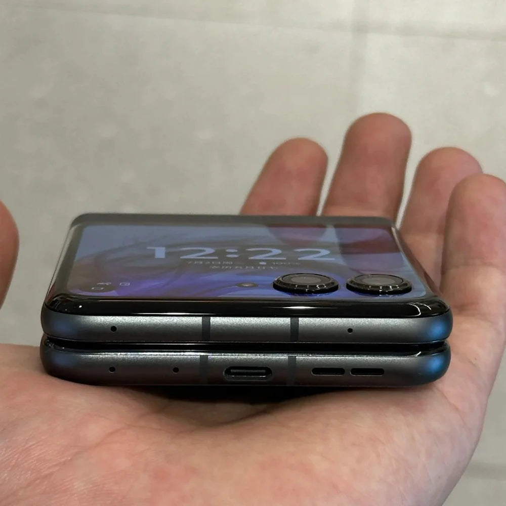 Global ROM Motorola Moto razr 50 Folded Screen Phone Main 6.9 inch FHD+ pOLED Secondary screen 3.6 inch MTK Dimensity 7300X 50MP