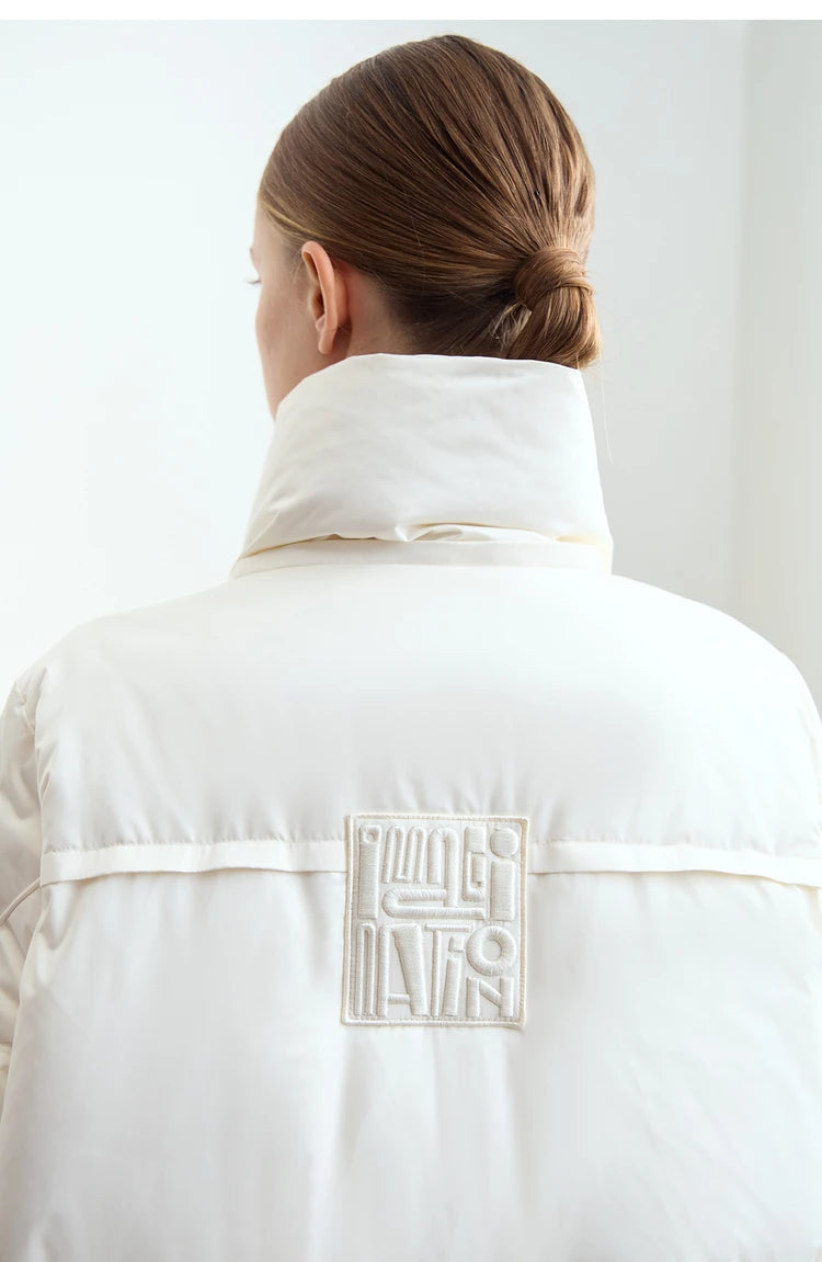 Amii 2024 Winter New Women's Velcro Loose Coat Top Warm Stand-up Collar Letter Embroidered Seal Zipper Down Jacket 12444103