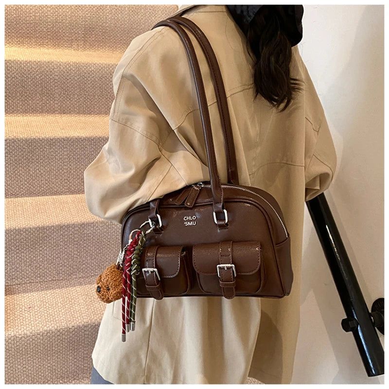 Women's bag, fashionable beige pillow bag, women's new trend this year, urban simple and versatile commuting shoulder bag, large