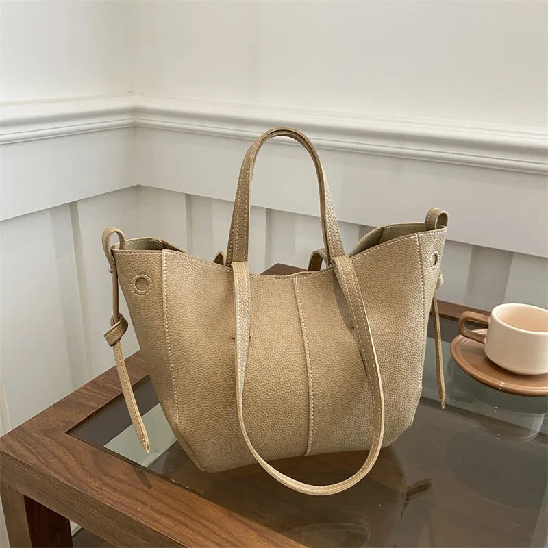 Stylish Casual Tote Bag, Large Capacity PU Leather Handbag Women Wing Bag, Fashionable Woman Bags, Commuting Shoulder Armpit Bag